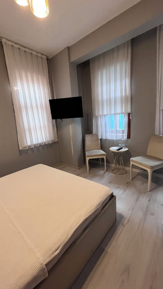 Hotel Mazi Otel