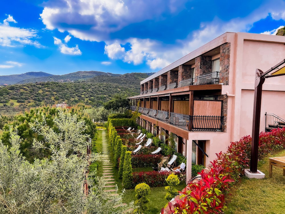 Hotel Assos Longevity Hotel