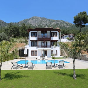 Hotel Alp Suites Safran cazare Mentese