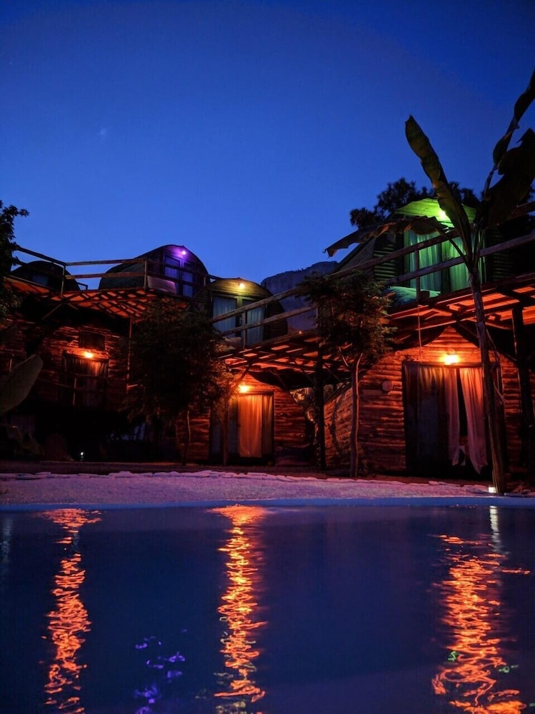 Hotel Mandala Camping - Adults Only