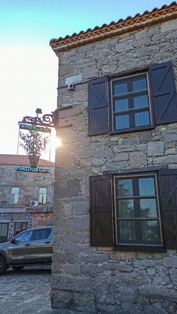 Hotel Bi̇ber Evi̇