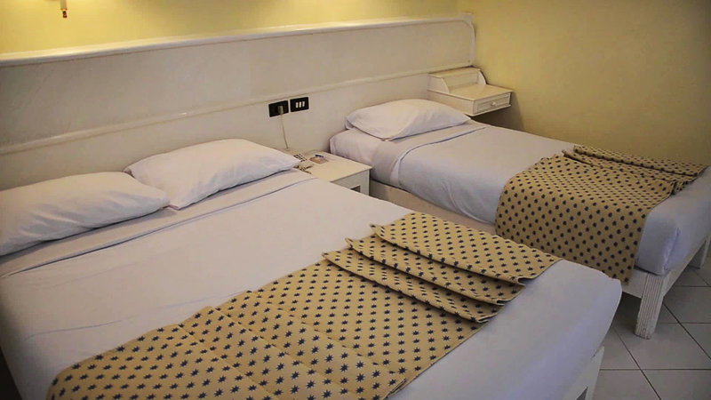 Empire Hotel Aqua Park