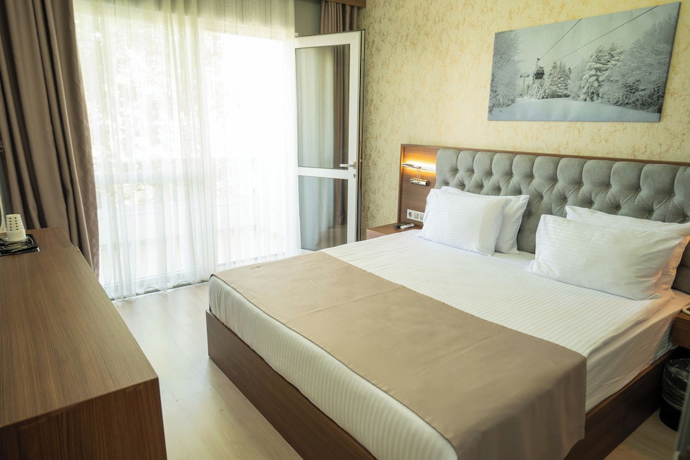 Hotel Velmore Hotel & Spa