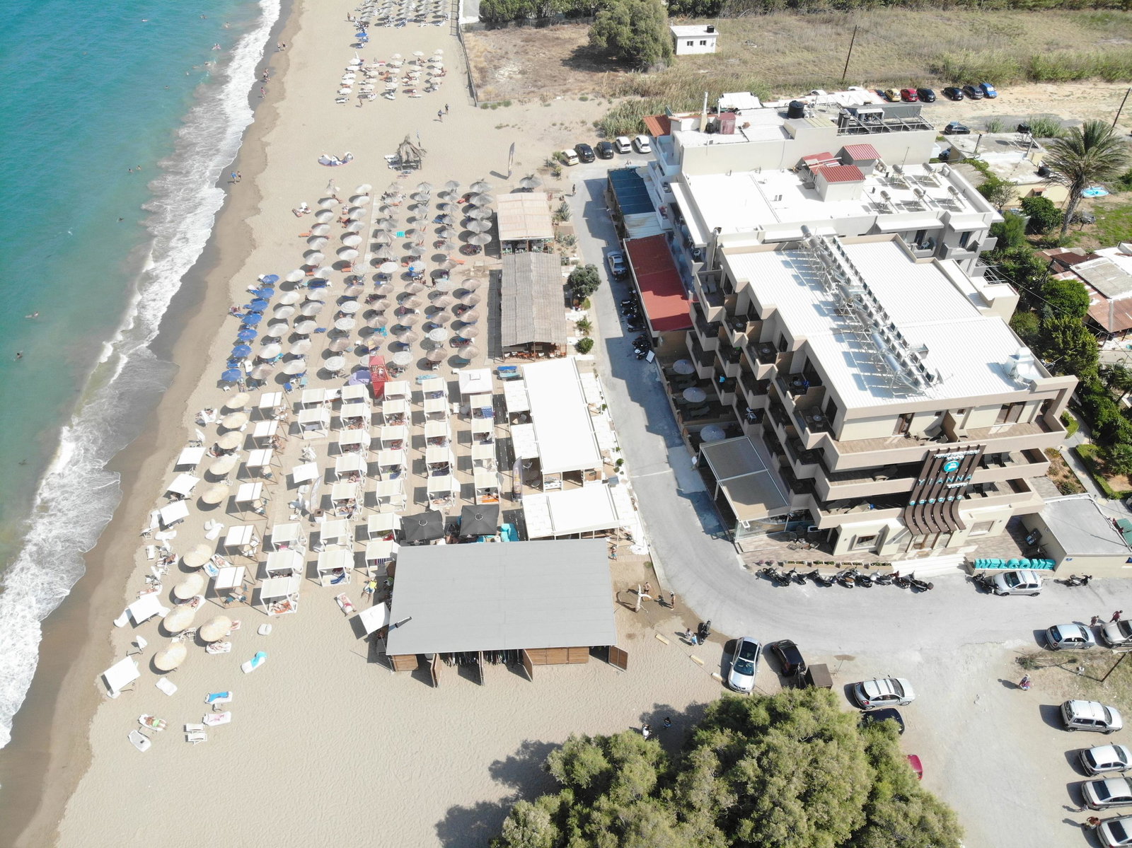 dal travel Yianna Caravel