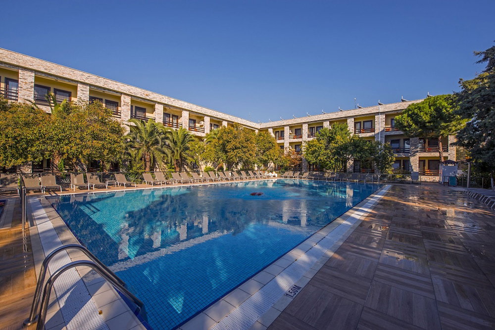 Hotel Iris Hotel & Spa