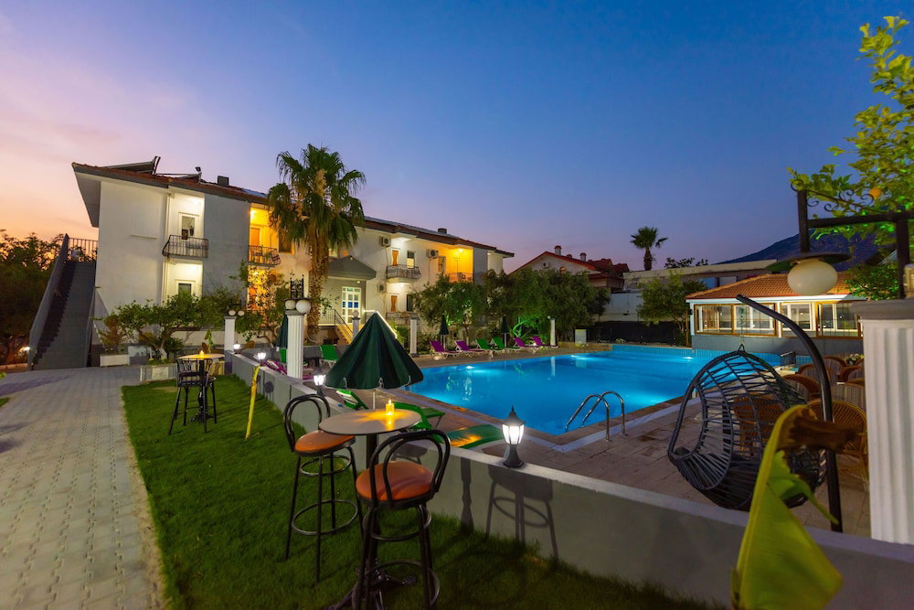 Hotel Lost Elsiyum Hotel - Half Board