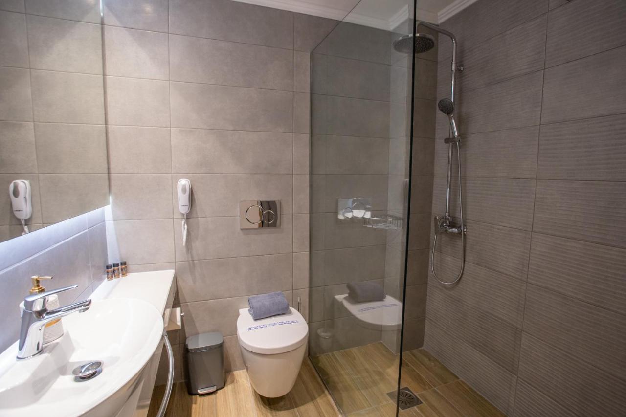 dal travel Marvel Deluxe Rooms