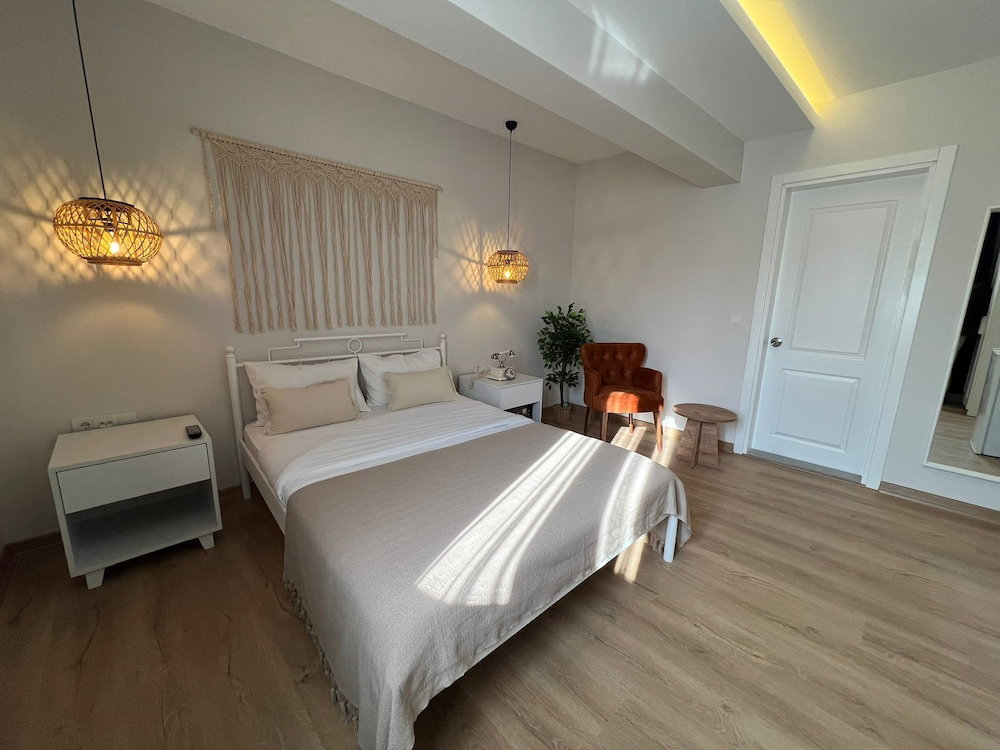 Hotel Ke Urla