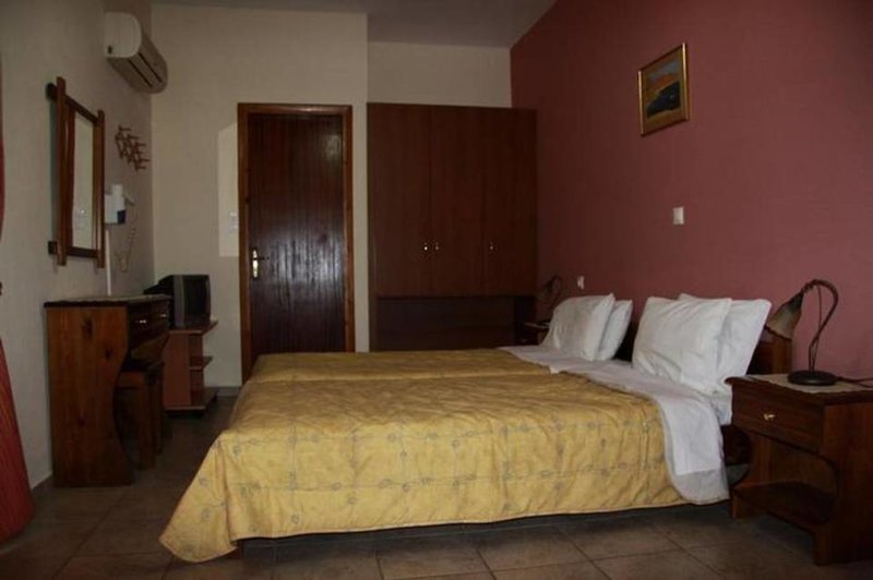Argyro Apartments & Studios
