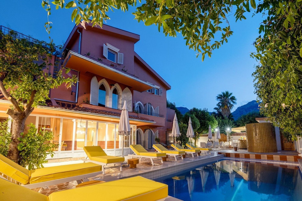 Hotel Yonca Anjelika Otel