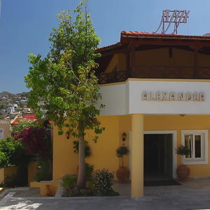 Hotel Alexander House cazare Agia Pelagia