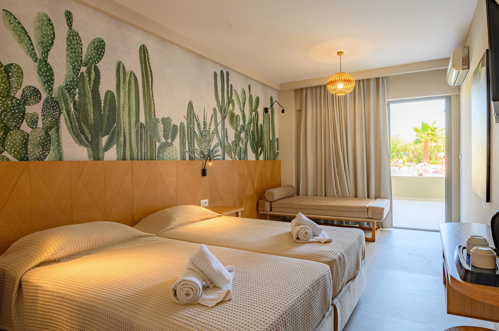 Malia Bay Beach Hotel & Bungalows