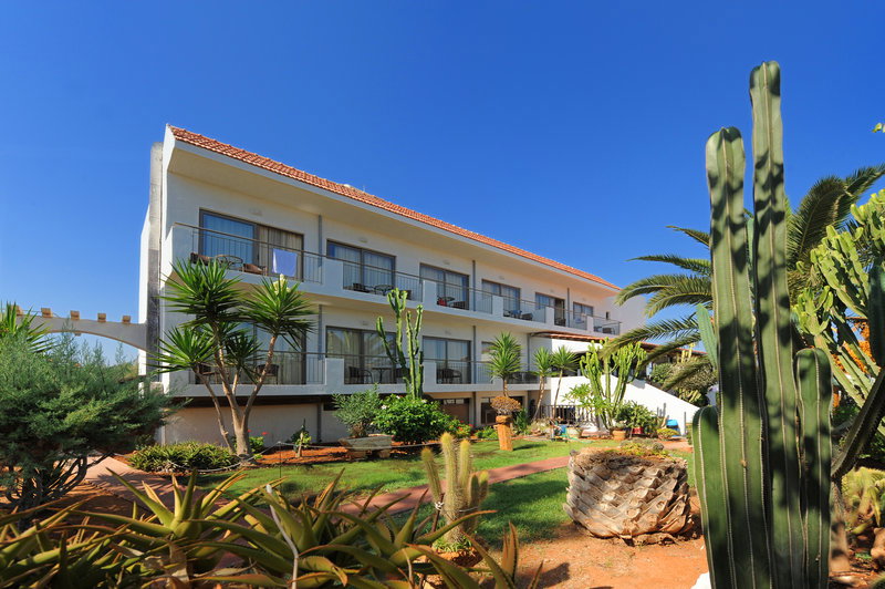 Oasis Beach Hotel