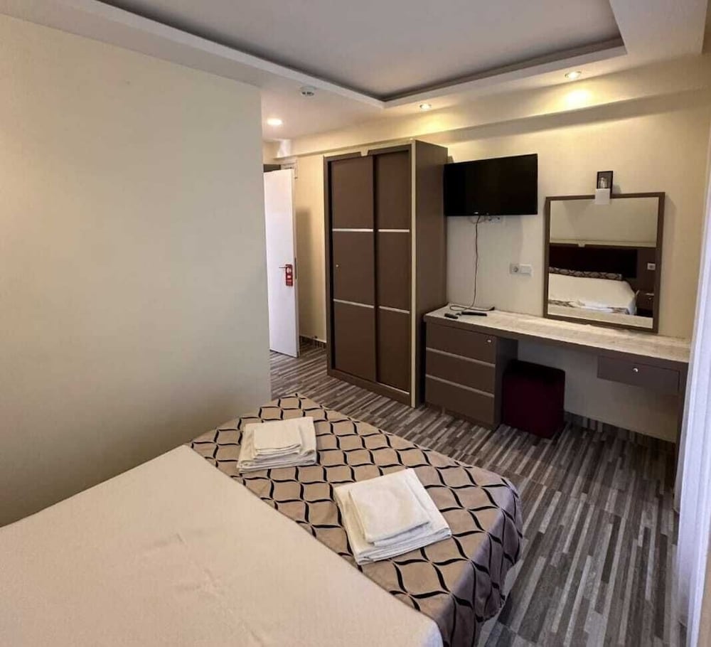 Hotel Hotel Falcon Home