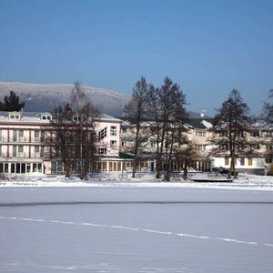 Hotel Riviera cazare Nova Role