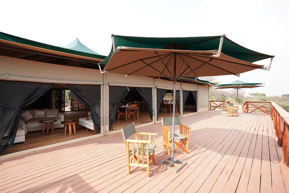 Kumbukumbu Luxury Tented Camp