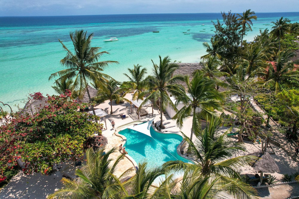 Hotel Aya Beach Resort