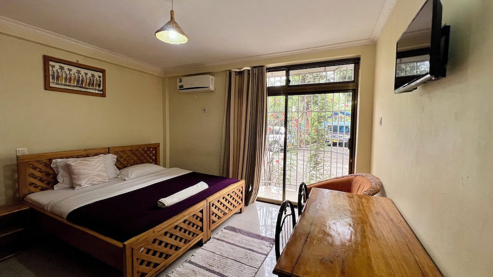 Runako Lodge
