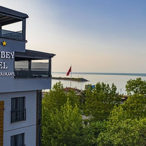 Hotel Avni Bey Otel cazare Arakli