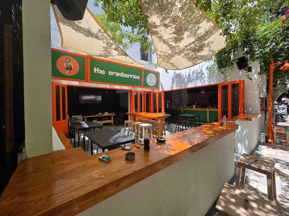 Hotel The Cranberries Hostel Bodrum
