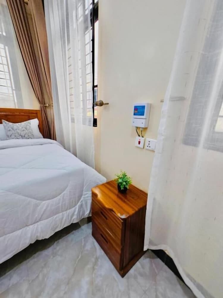 Hotel Tarans Homes