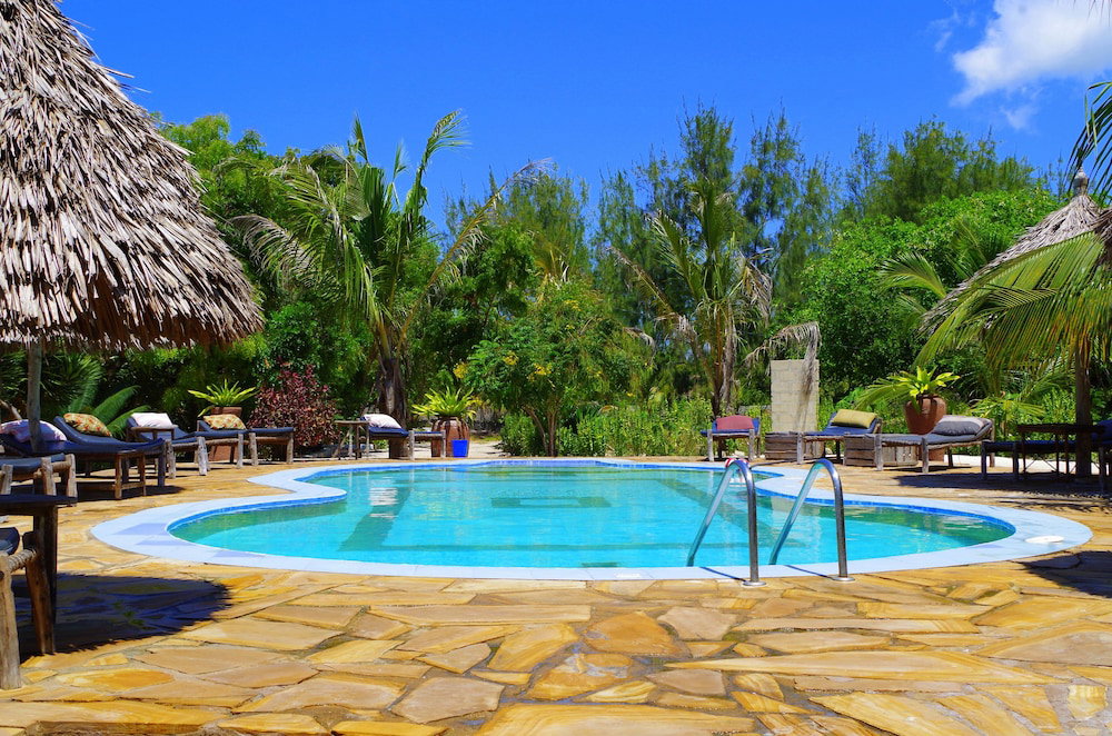 Hotel Mbuyuni Beach Village - Bungalows