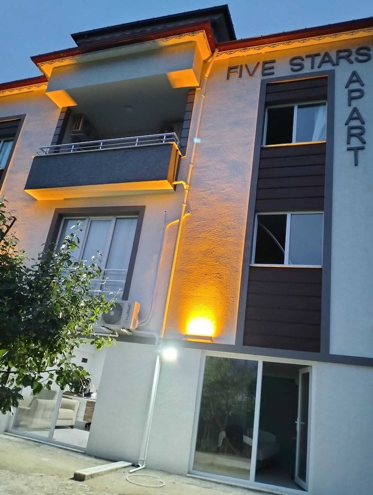 Hotel Five Stars Apart Bungalov