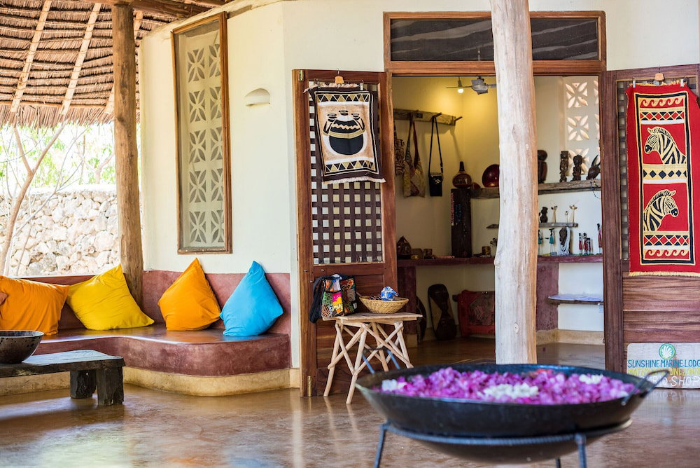 Sunshine Marine Lodge