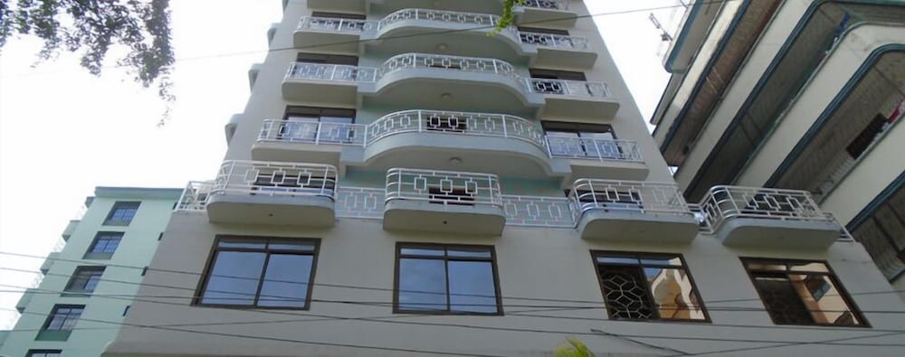 Ideal Hotel