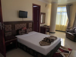 Hotel The Golden Pigeon Hotel & Spa cazare Mwanza