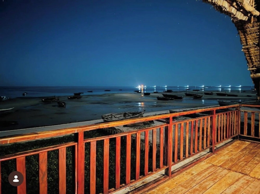 Hotel Maisara Mafia Beach Lodge