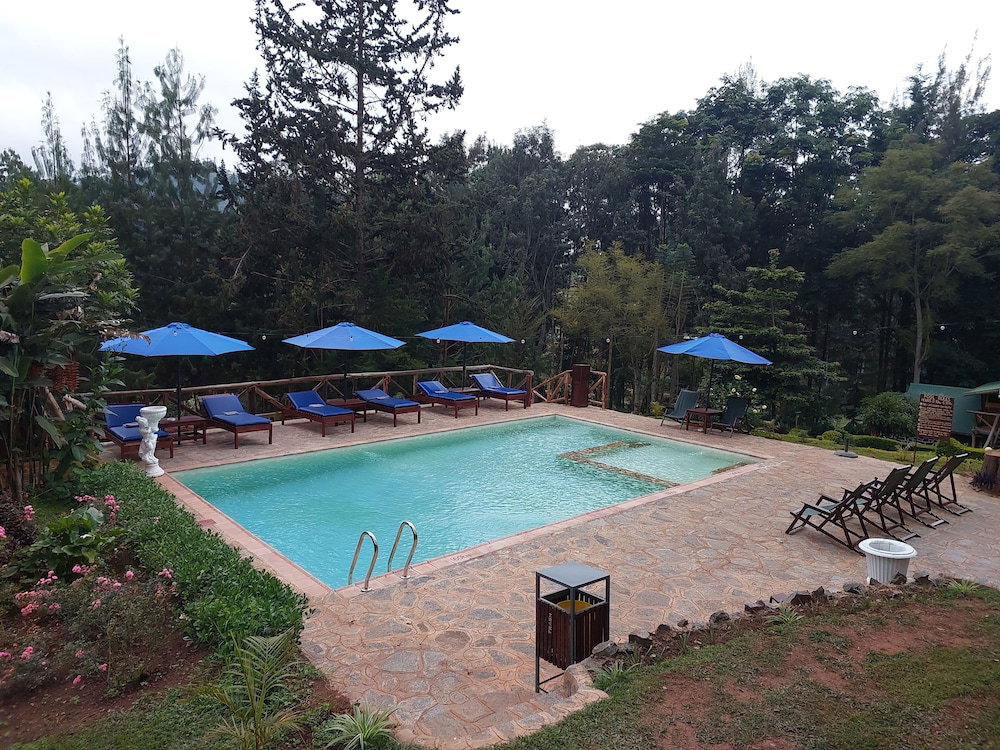 Hotel Lawns Hotel