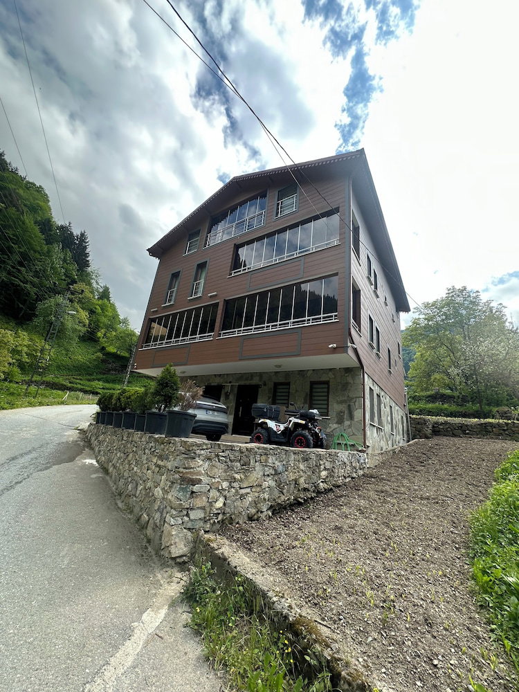 Hotel Uçan Pansiyon