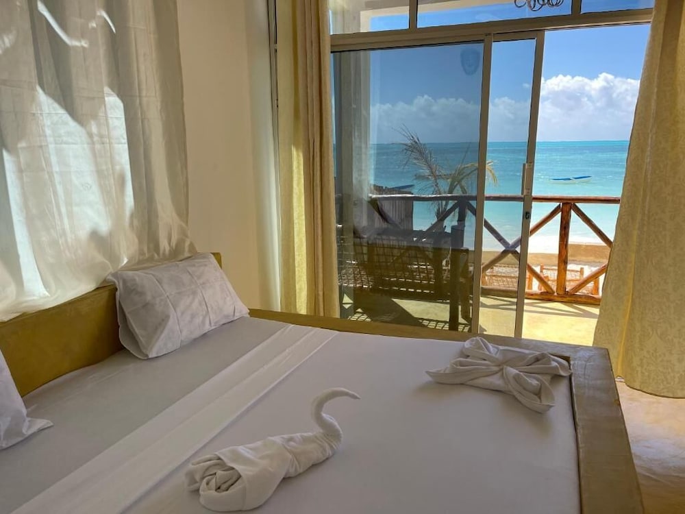Aquelia Rose Hotel