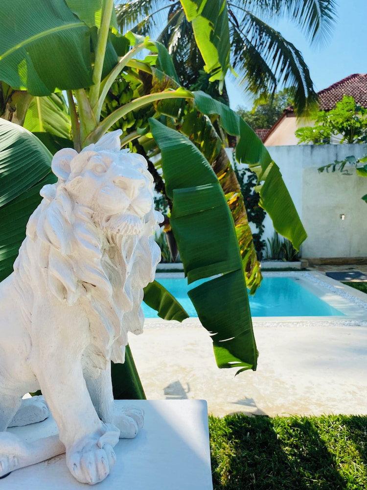 Hotel Luxury Lions Villas Zanzibar - With Private Cook&Infinity Pools