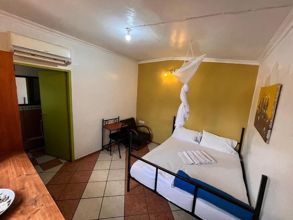 Hotel Uhuru Peak Hostel
