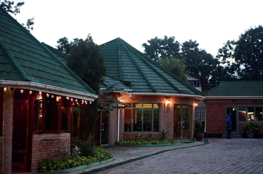 Hotel Happy Rhino Lodge