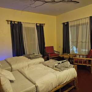 Hotel African Royal Villa And Campsite cazare Kiratu