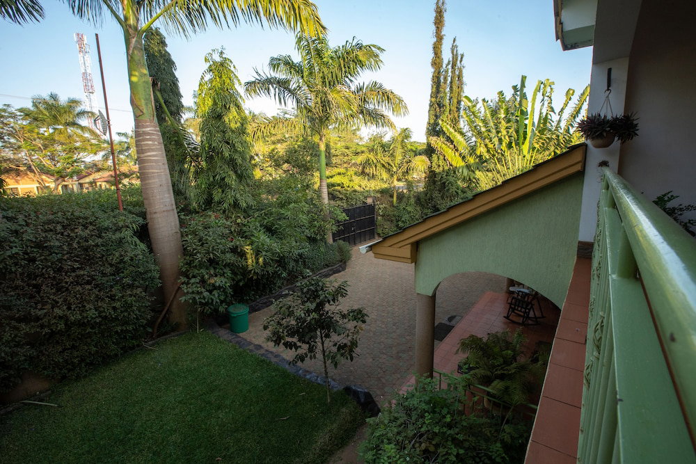 Hotel Korona House