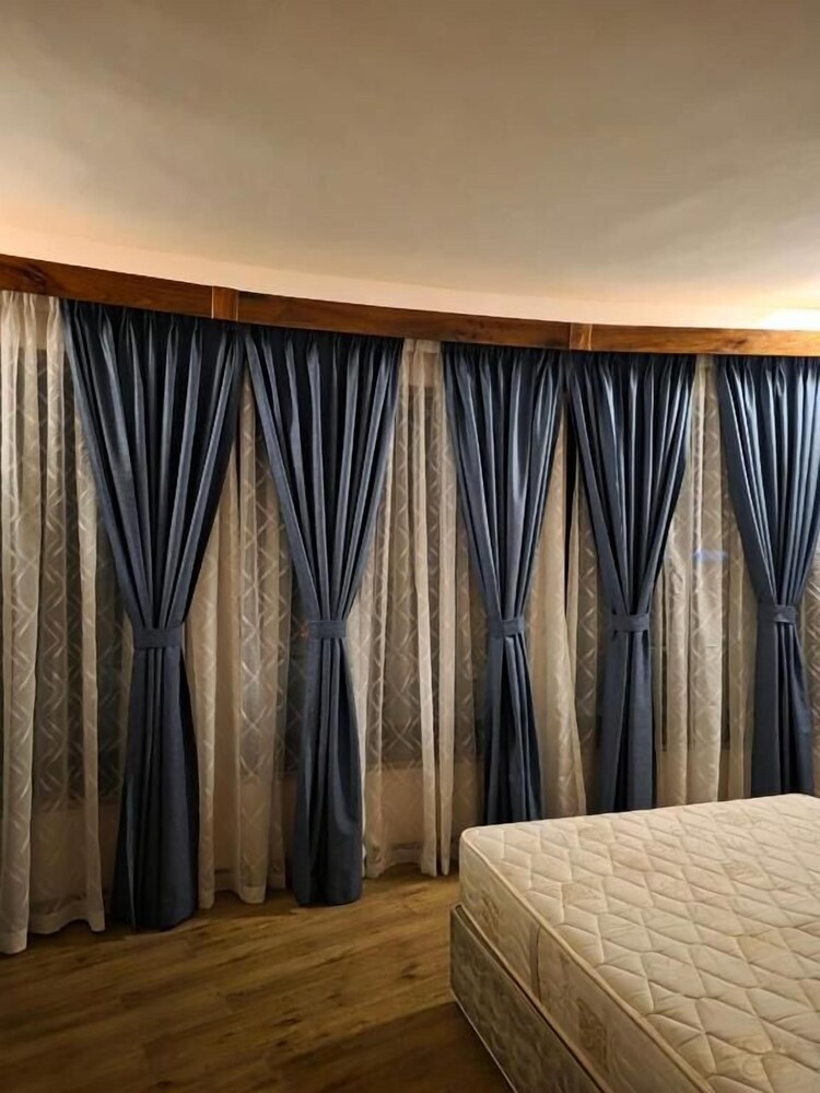 Hotel The Cradle