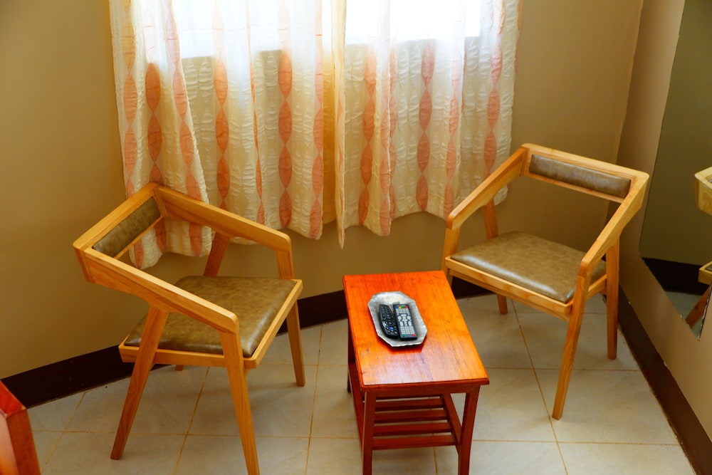 Hotel Mama Thea Homes - Hostel