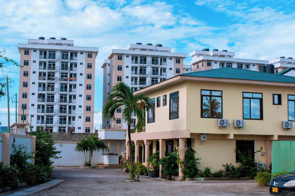 Hotel Mark-A Garden Hotel Kawe