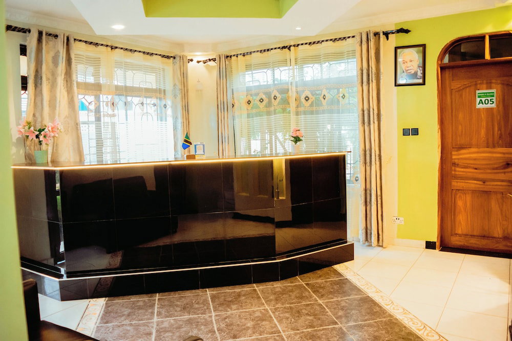 Mark-A Garden Hotel Kawe