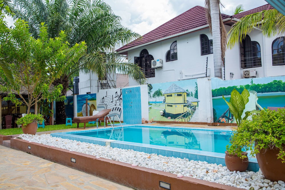 Hotel Saadani Tourist Center - Hostel