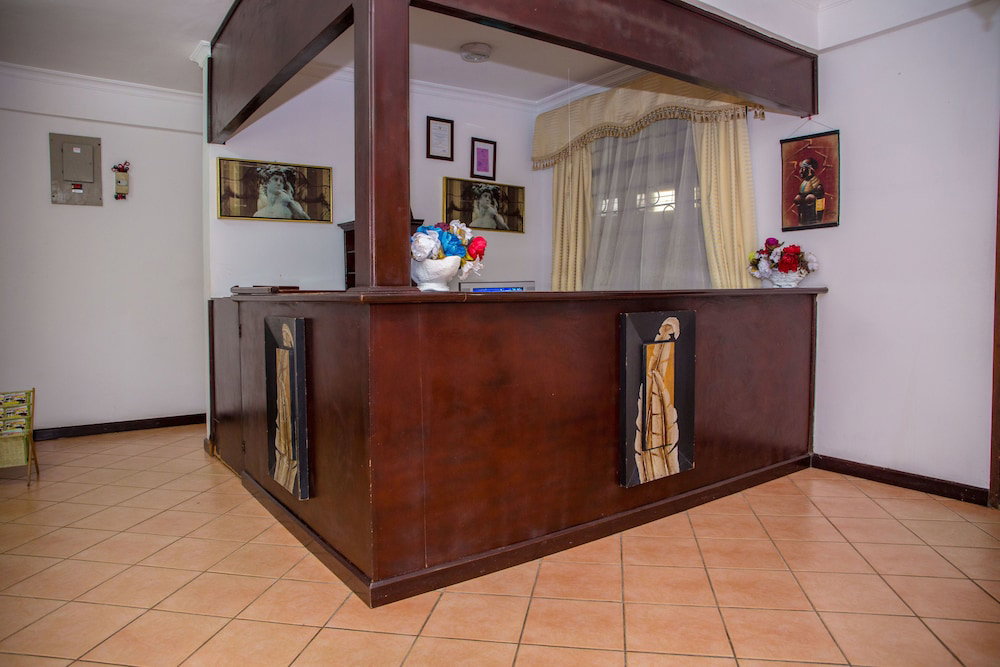 Saadani Tourist Center - Hostel