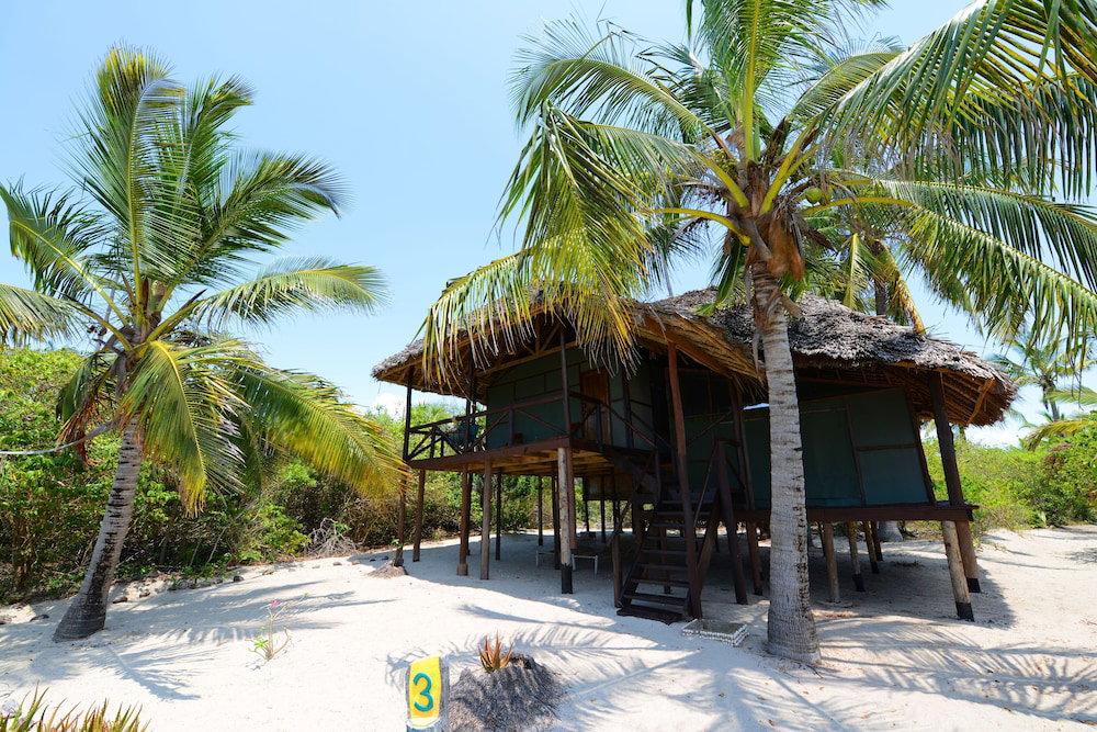 Hotel Simply Saadani Camp