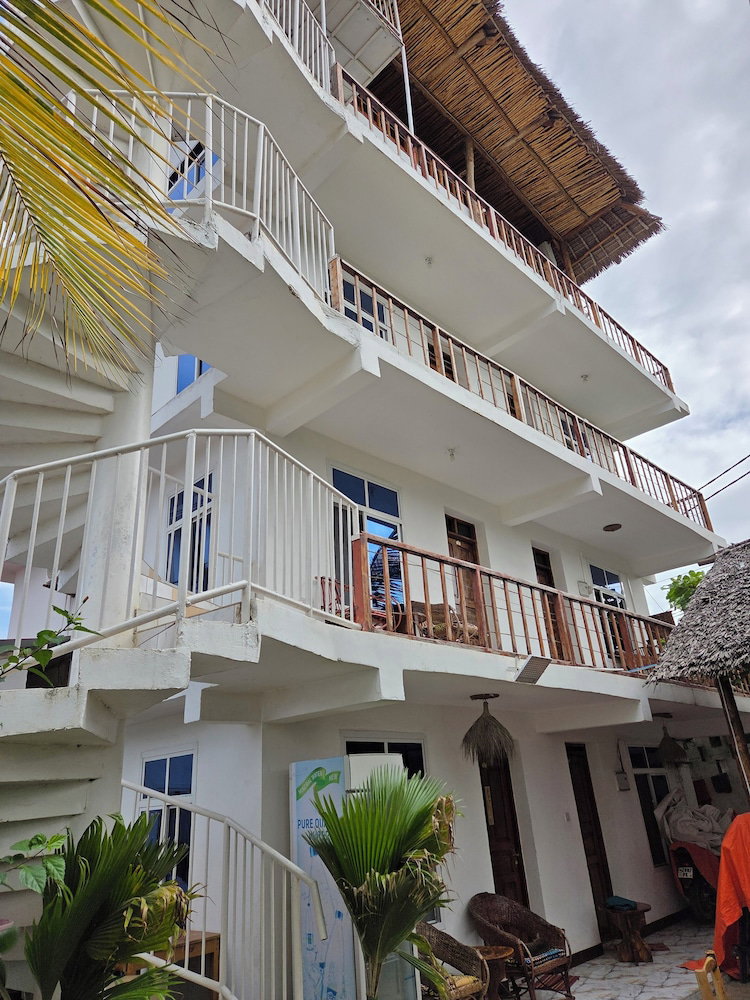 Hotel Zanz Bay Hotel