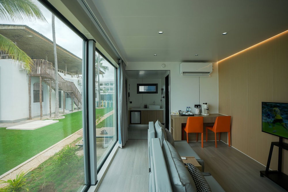 Sea Side Resort