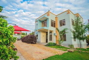 Hotel Kilimanjaro Home Of Travelers cazare Moshi