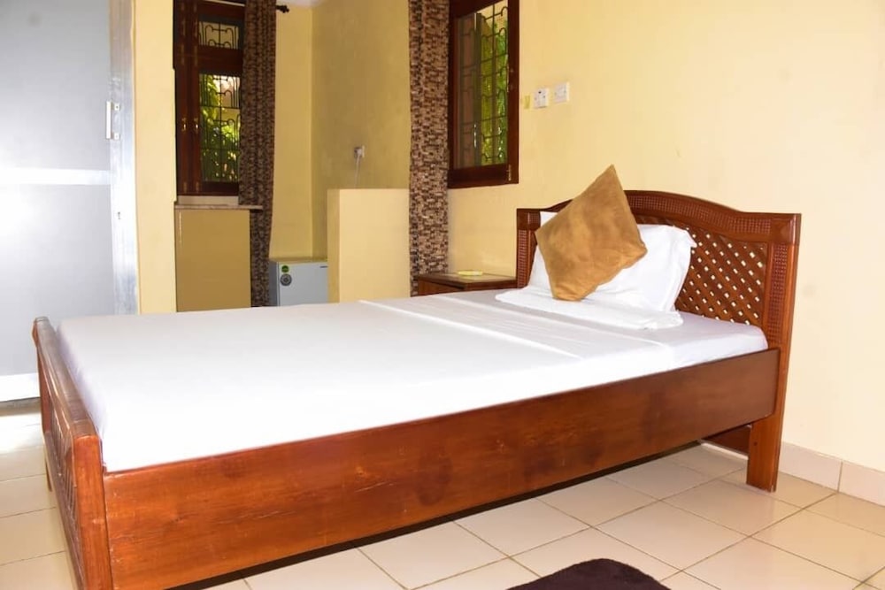 Lifelights Hotel